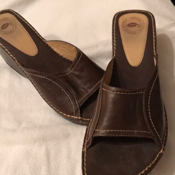 Shoes - Picture 1 of 3